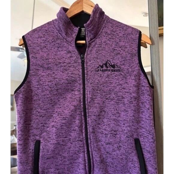 Guides Choice Alaskan Gear Women’s Fleece Vest Purple Full Zip Outdoor Warm - Picture 3 of 5
